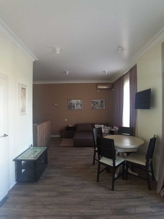 Оренда 1-К квартири біля метро