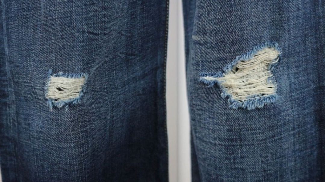 Levis 501 spodnie jeansy W34 L32 pas 2 x 45 cm