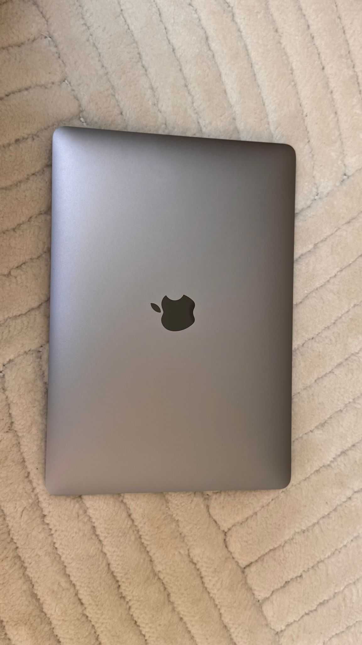MacBook Air M1 (2020) — 16GB RAM | 256GB SSD