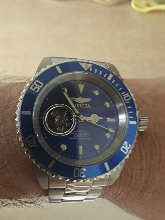Sprzedam ciekawy zegarek Invicta  Pro Driver  mod 20434.  Stan BDB.