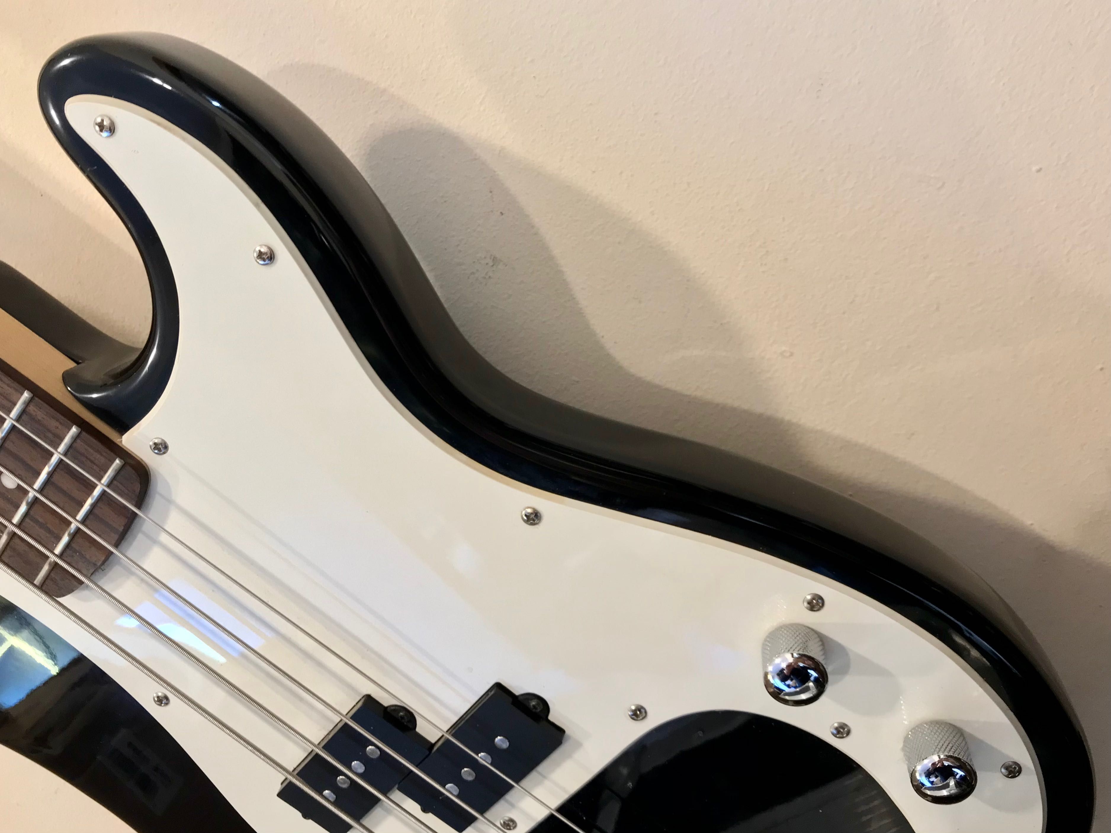 SQUIER P-Bass Precision by FENDER Gitara BASOWA oryginalna jak NOWA