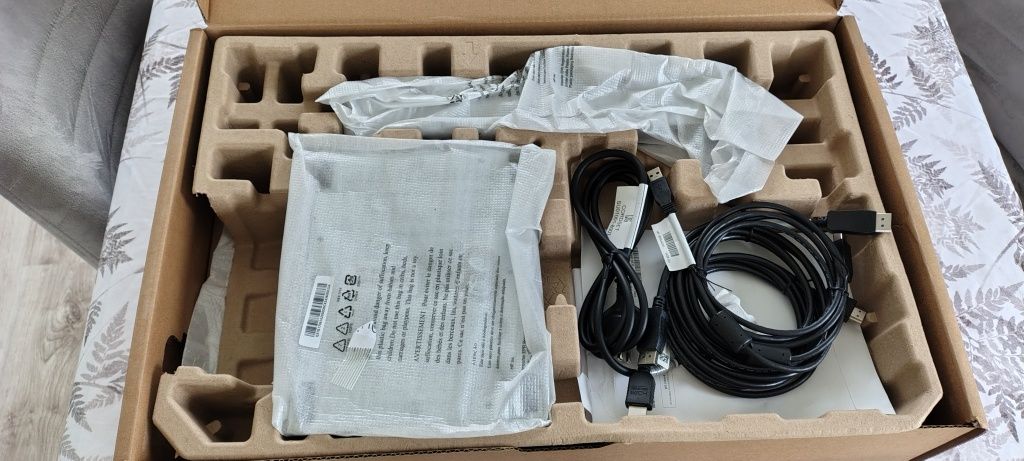 Monitor HP E24T G5 dotykowy ekran 24" super stan