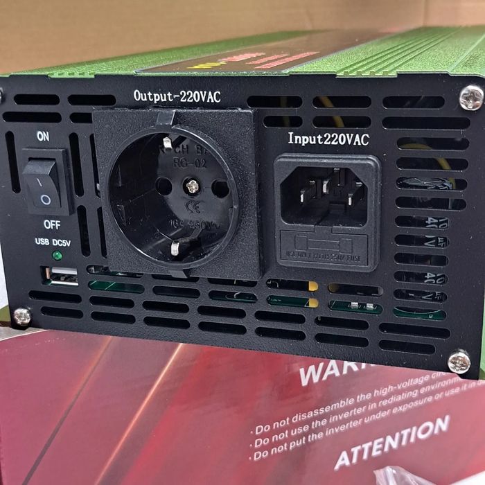 Комплект Інвертор 12-220 SUNCHONGLIC FFU-1000C,акумулятор Kijo JM12-65