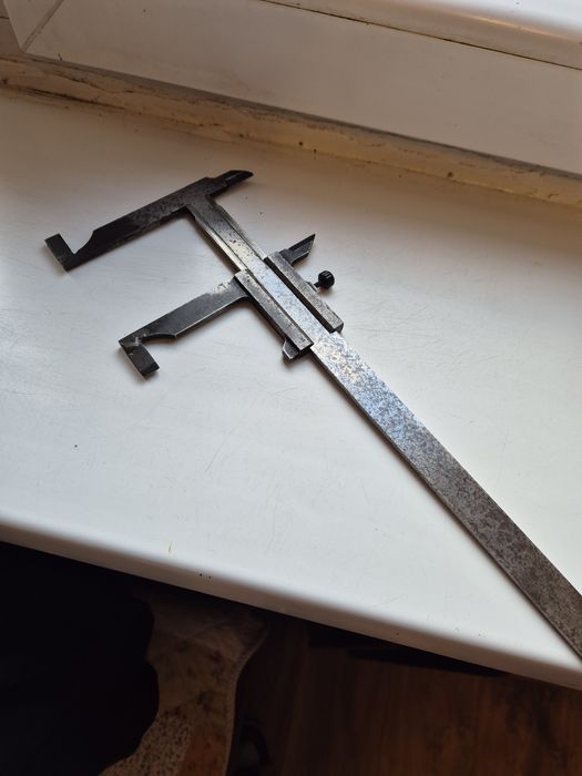 Suwmiarka noniuszowa