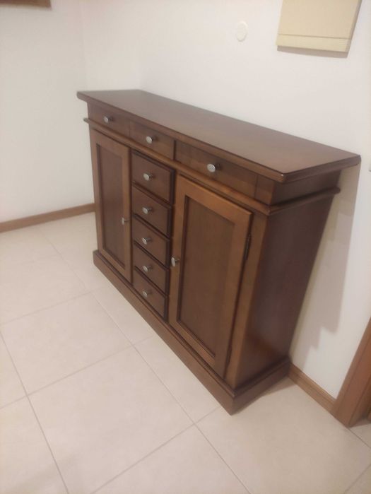 Aparador madeira 125cm x 95cm x  33cm