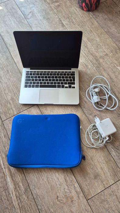 MacBook Pro 13” Retina Early 2015 | i5 / 8 GB RAM / SSD 128 GB