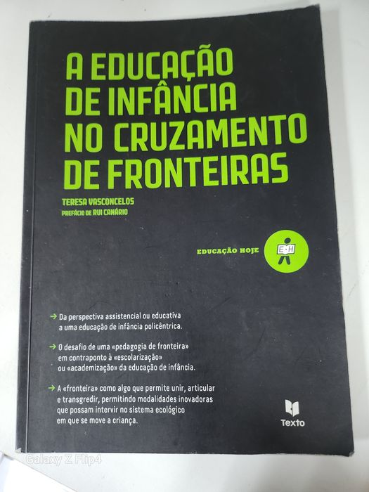 Vários livros de diversos temas.