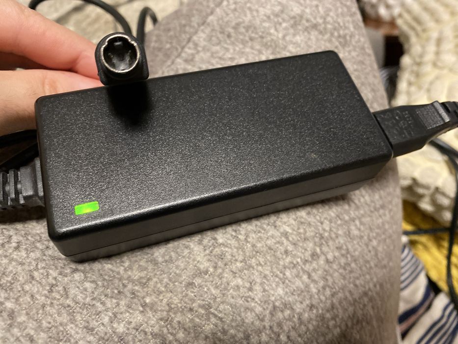 Zasilacz do kieszeni dysków 2A Jentec Model JTA0202Y