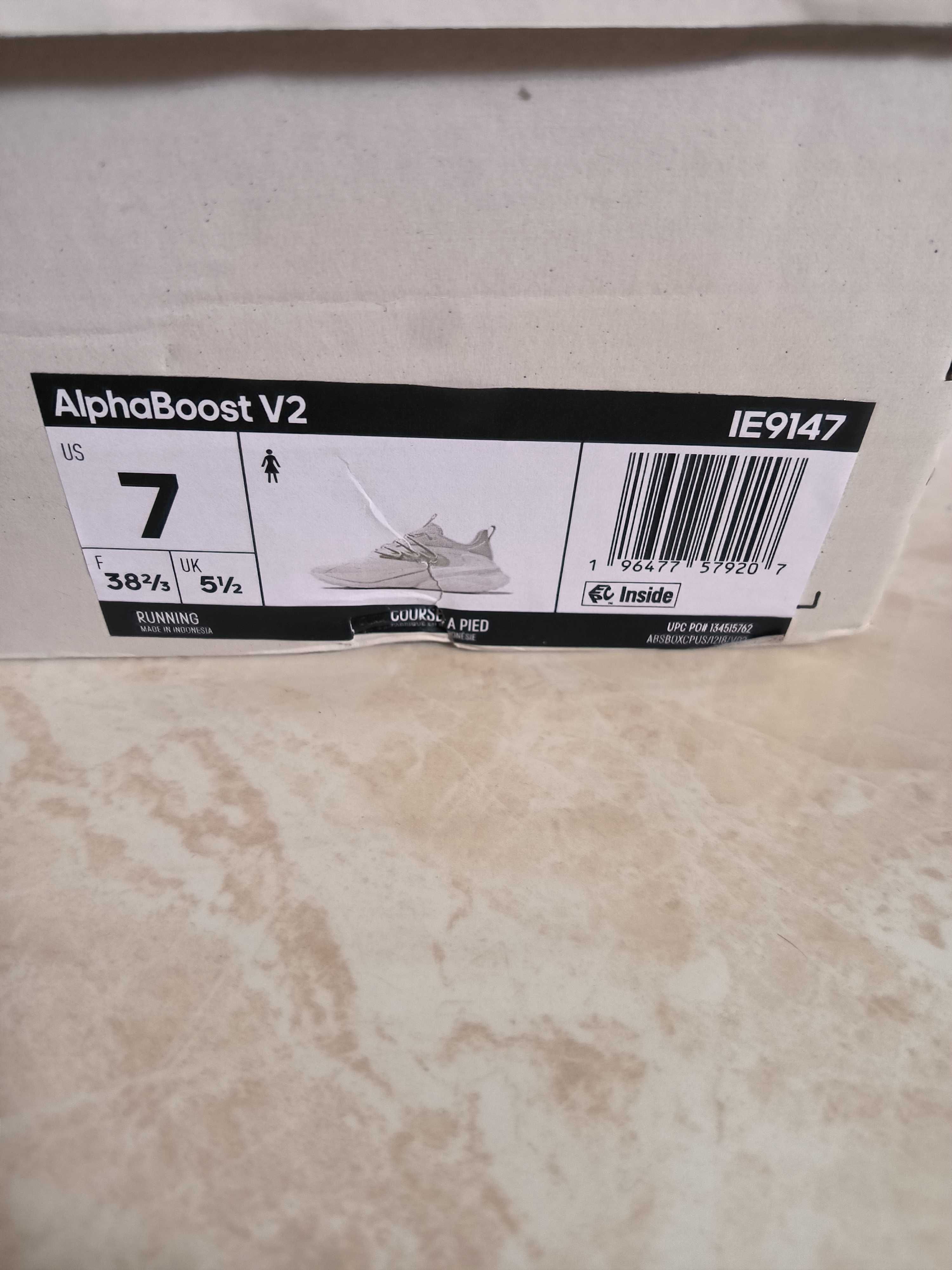 Кросівки Adidas AlphaBoost V2 нові