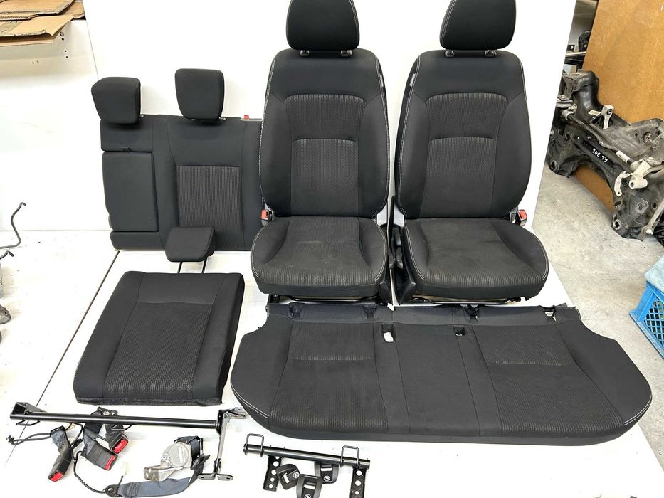 Suzuki SX4 S-CROSS fotele komplet pasy kanapa