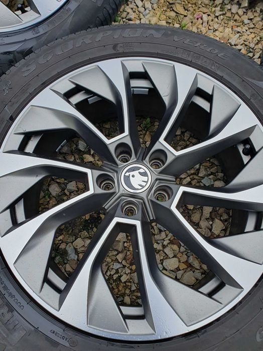 25#  Alufelgi 19" 5x112 Vw Sat Skoda Audi Mercedes-różne wzory