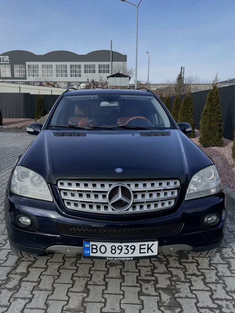 Mercedes-Benz ML320