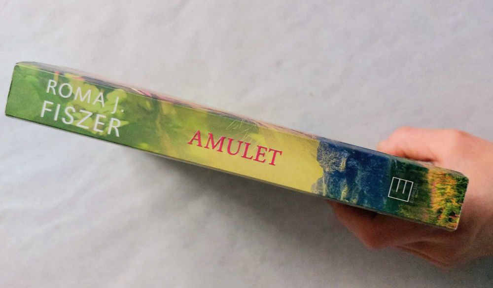 Amulet Roma J. Fiszer ksiazka seria powieść