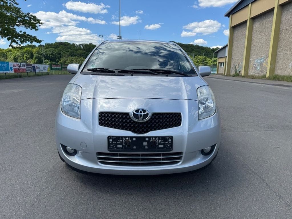 Toyota yaris 1.33 Vvti 101 KM 2009 rok