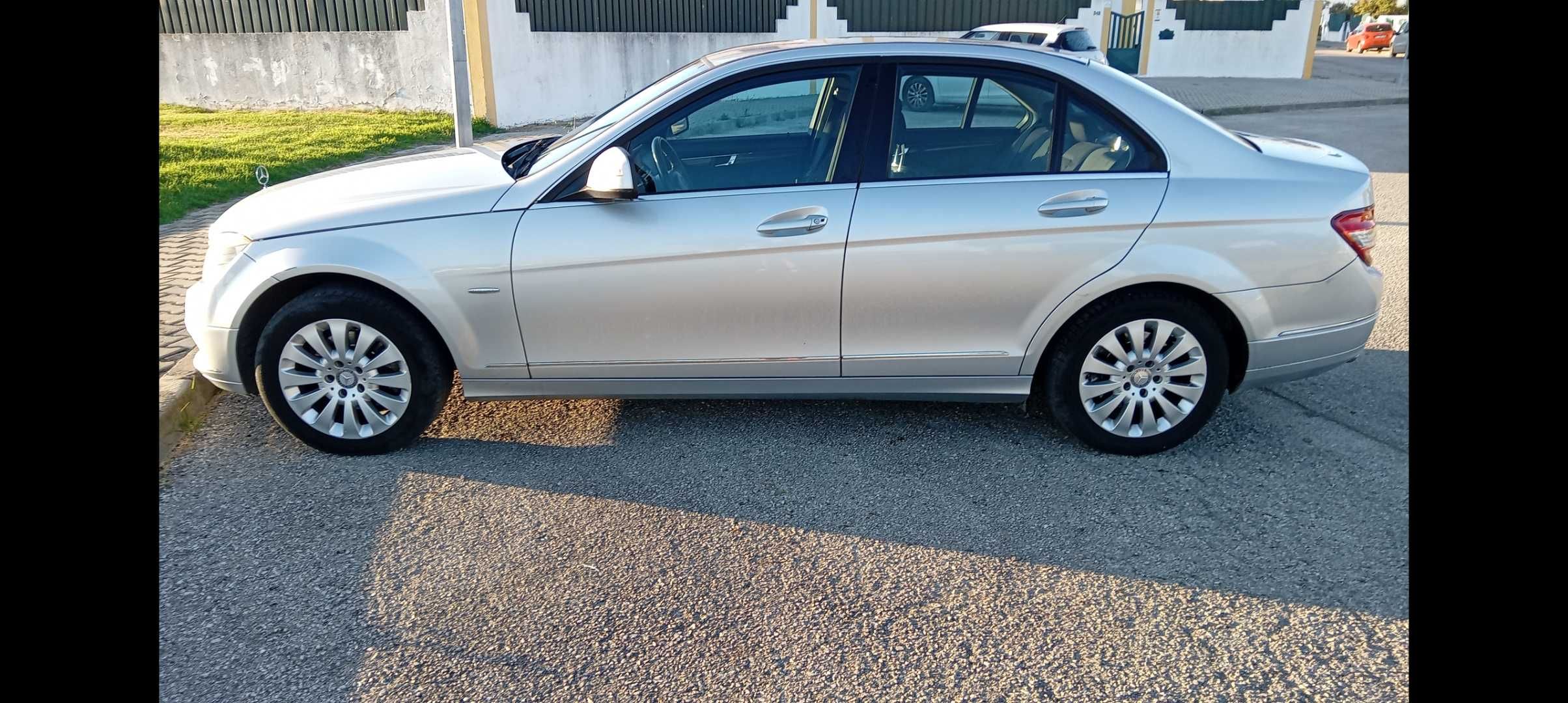 MERCEDES C 220 CDI Elegance CX Automática