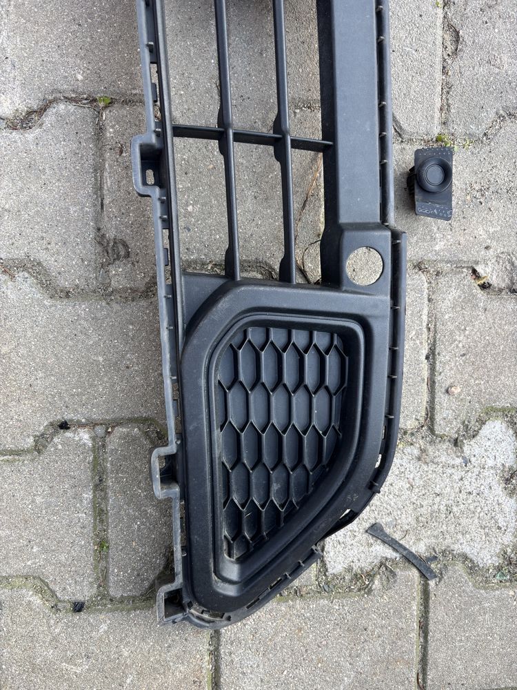 Transit Custom Sport kratka zderzak przód