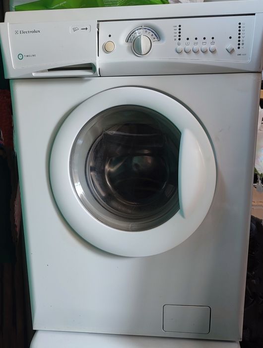 Продам стиральную машину б.у