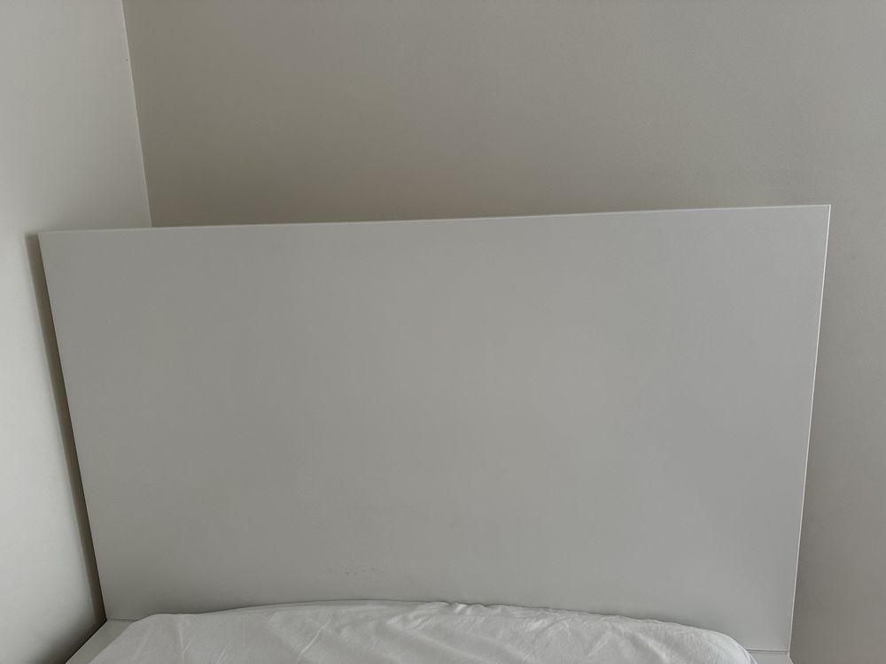 Cama Ikea MALM 90x200 c/ gavetas e estrado