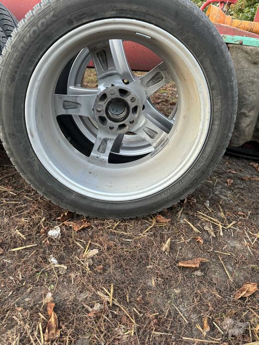Sprzedam alufelgi wraz z oponami 235/45/17 Audi/Vw/GOLF