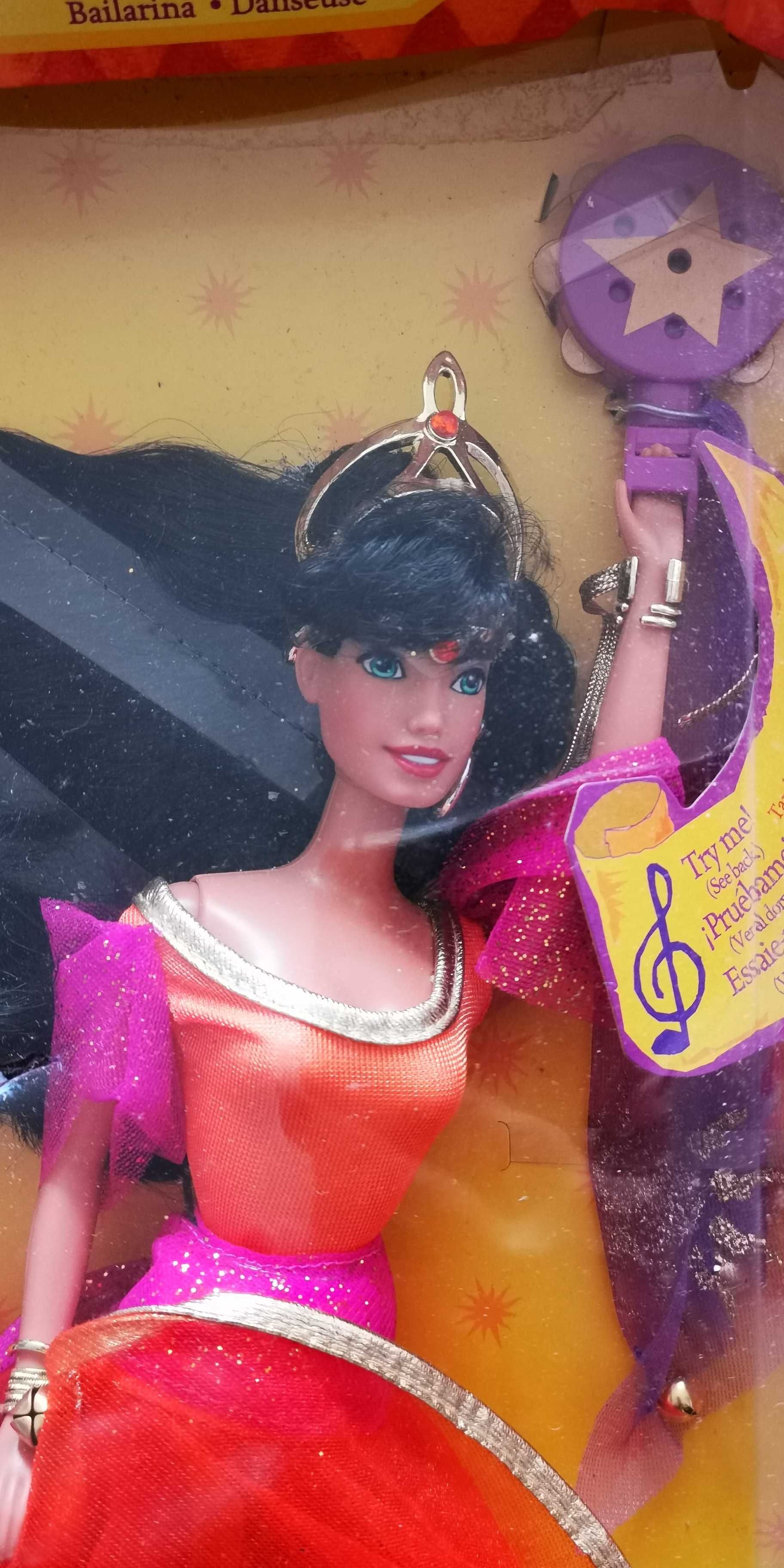 Boneca Disney Princesa Esmeralda