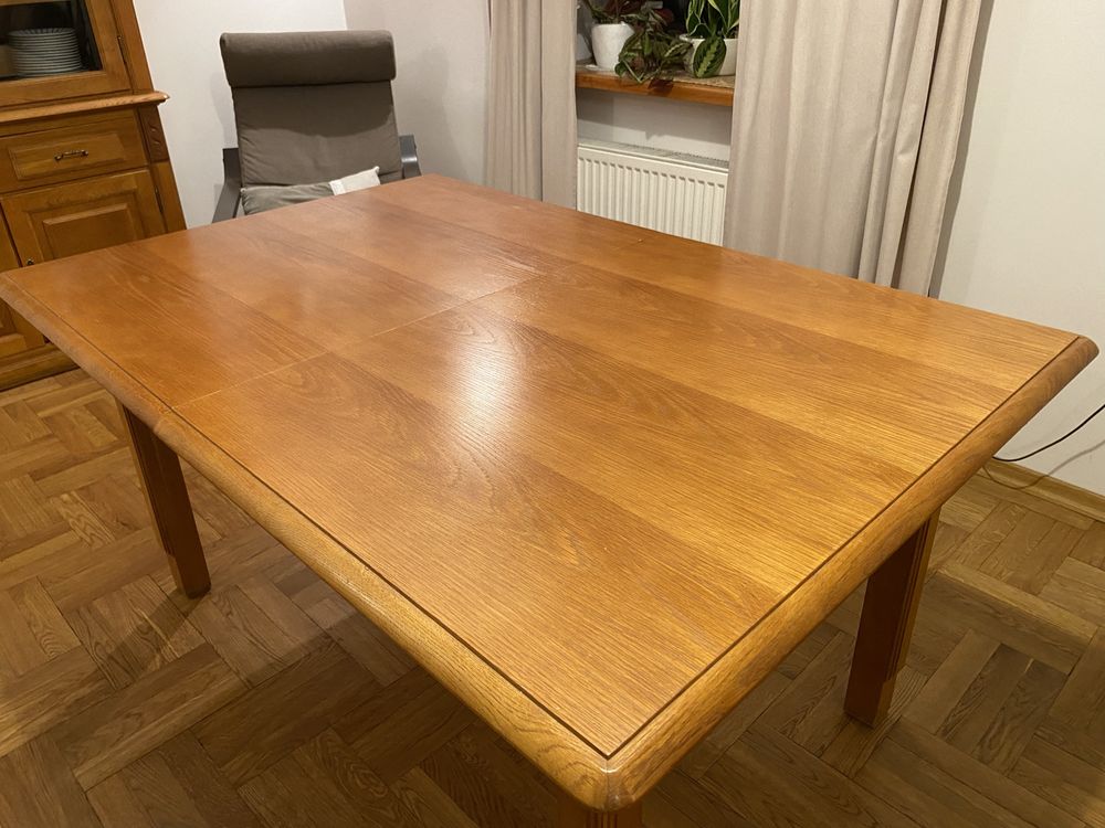 Stól z litego drewna