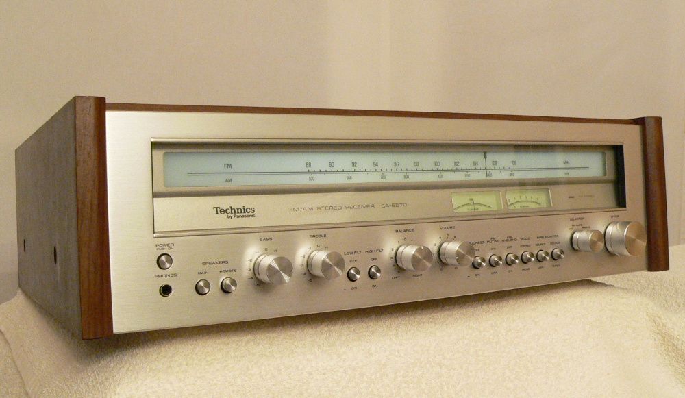 Technics SA-5570 - całkowicie odrestaurowany / stan idealny !