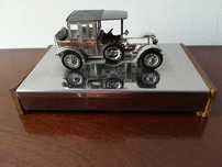 Miniatura Rolls Royce 1912 prateado, modelo Yesteryear Y-7, Matchbox