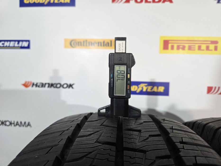Шини зимові 215 65 16c Continental 7мм!!!