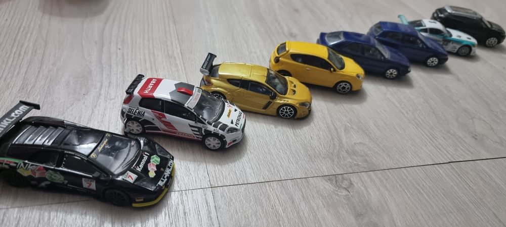 Burago 1/43 conjunto