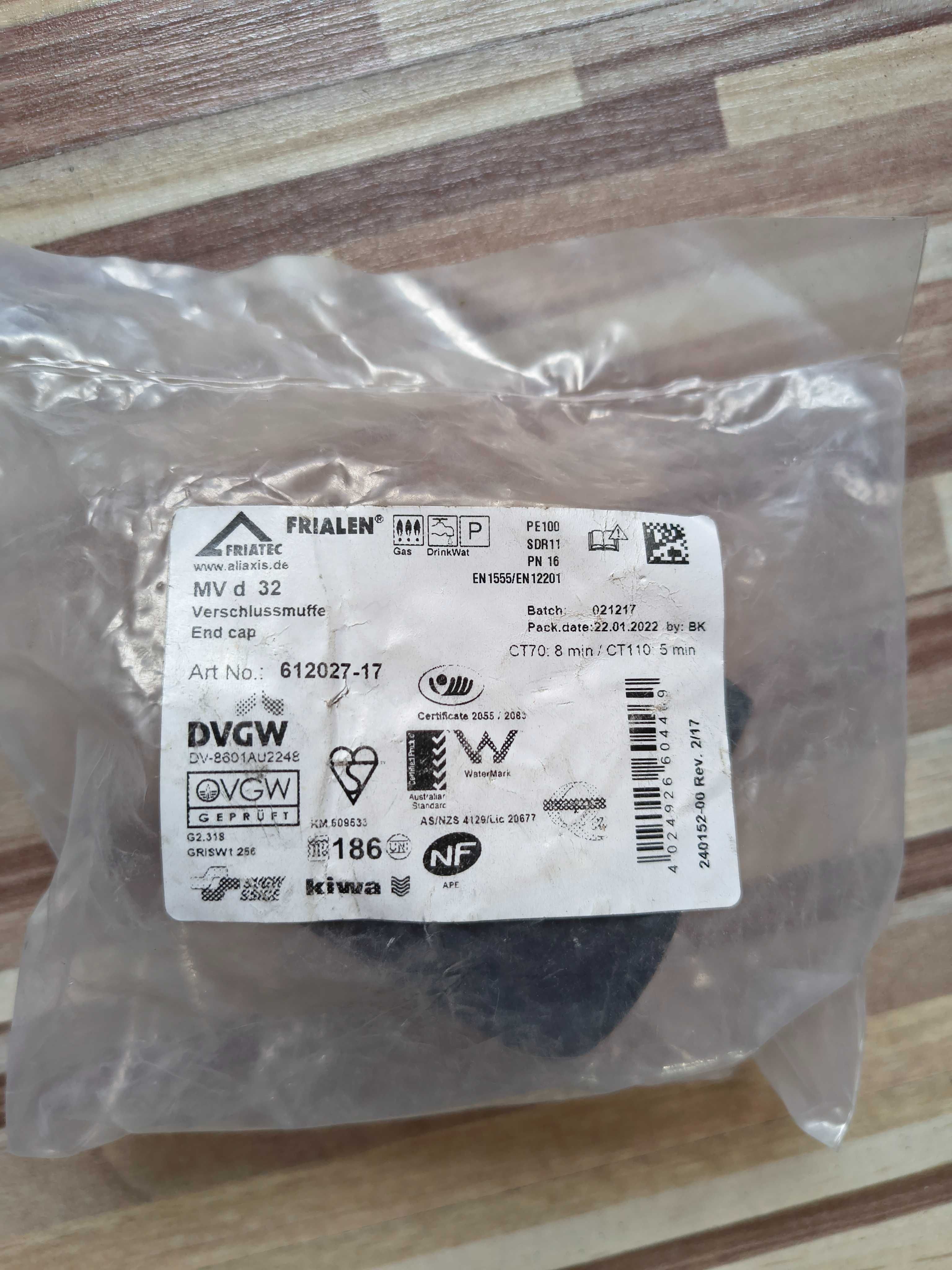 Kolana (45st, 90st), mufy elektrooporowe FRIALEN d32 SDR11