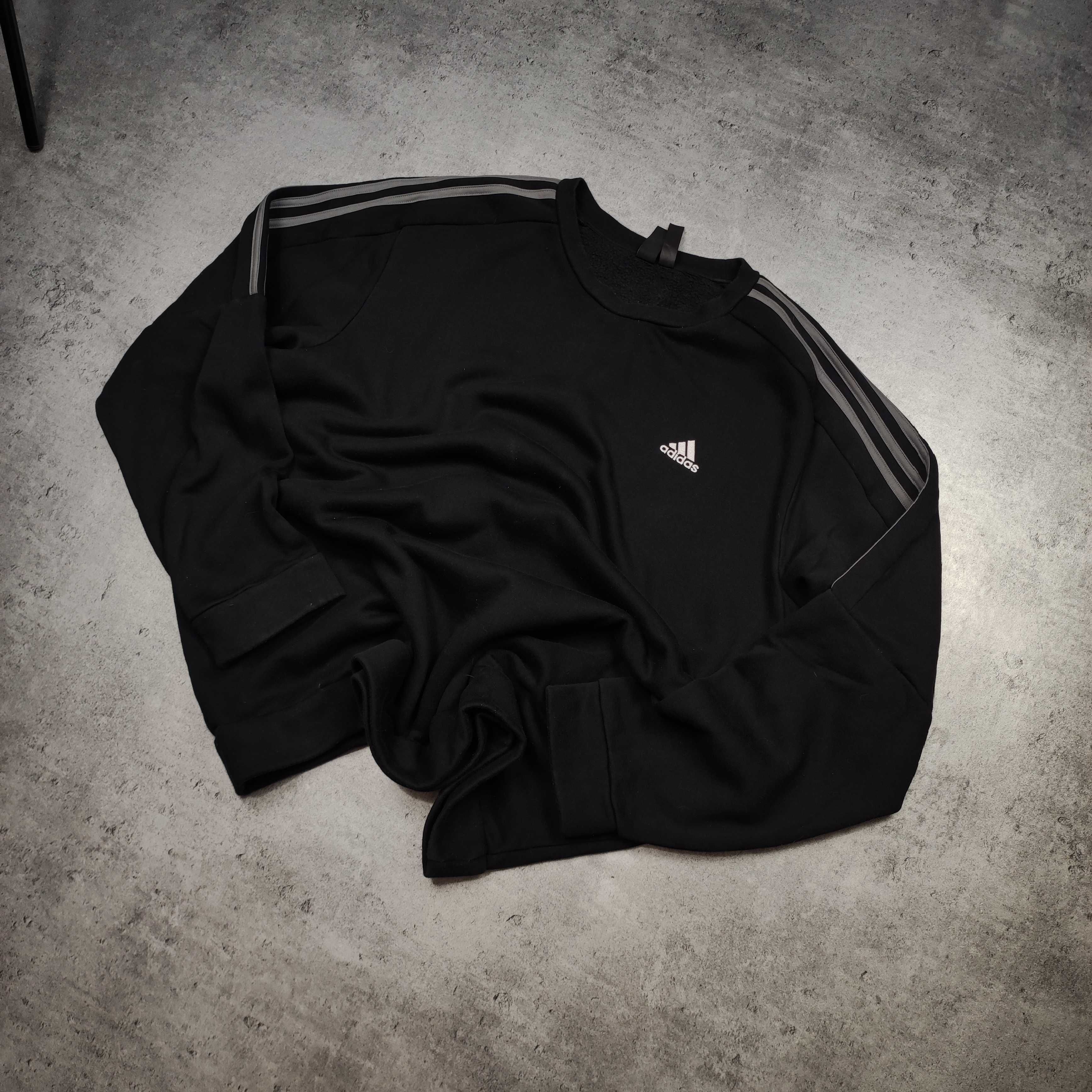 MĘSKA Bluza bez Kaptura Crewneck Bawełniana Adidas 3 Paski Czarna Haft