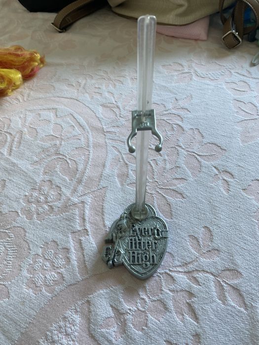 Boneca Madeline Hatter de Ever after High