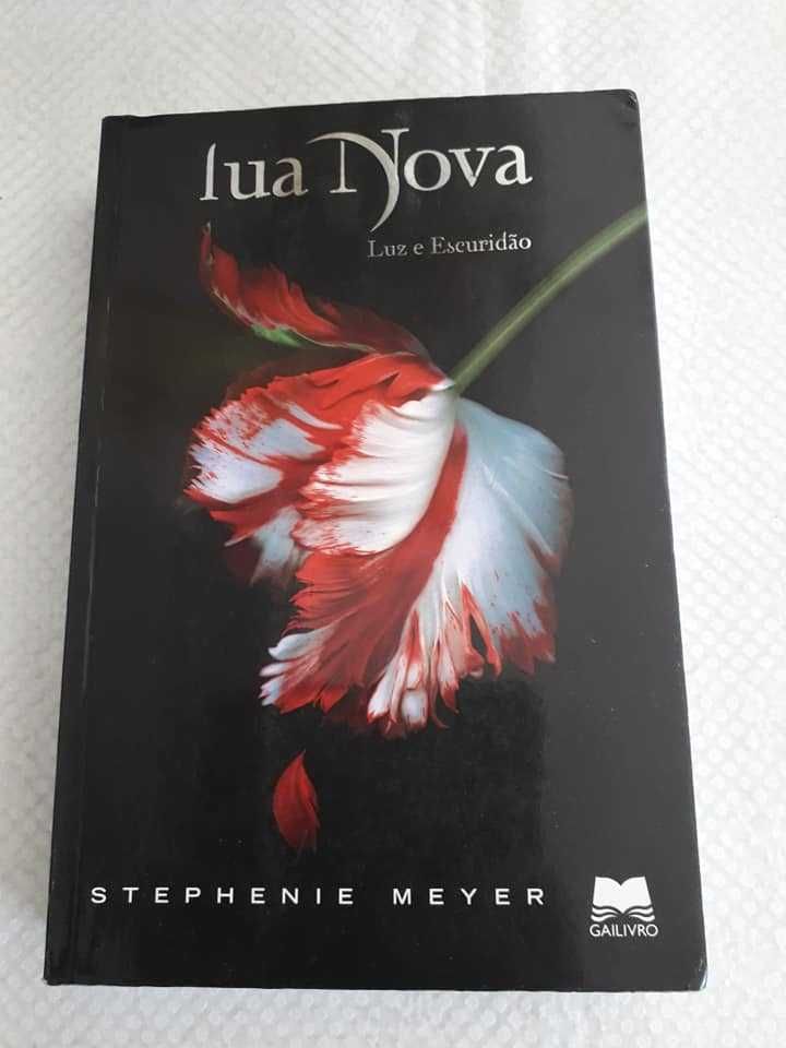 Livros - 4  titulos