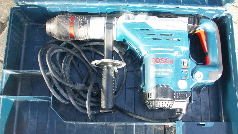Młot udarowy BOSCH GBH5-40DCE