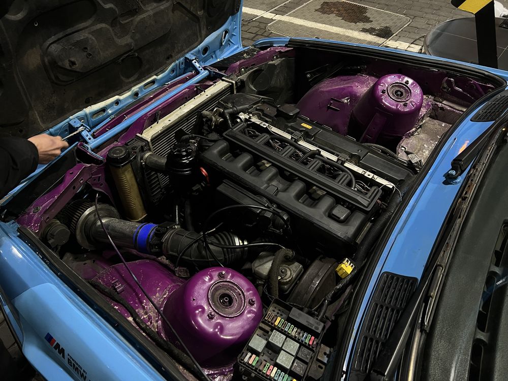 Срочно Продам ЖИВУЮ BMW E30 M52B28TU !