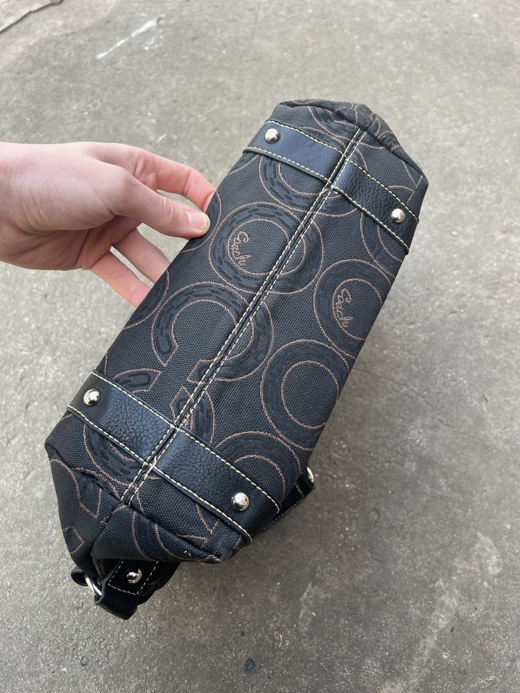 ПРОДАМ оригинальную сумку Coach leather bag authentic one size