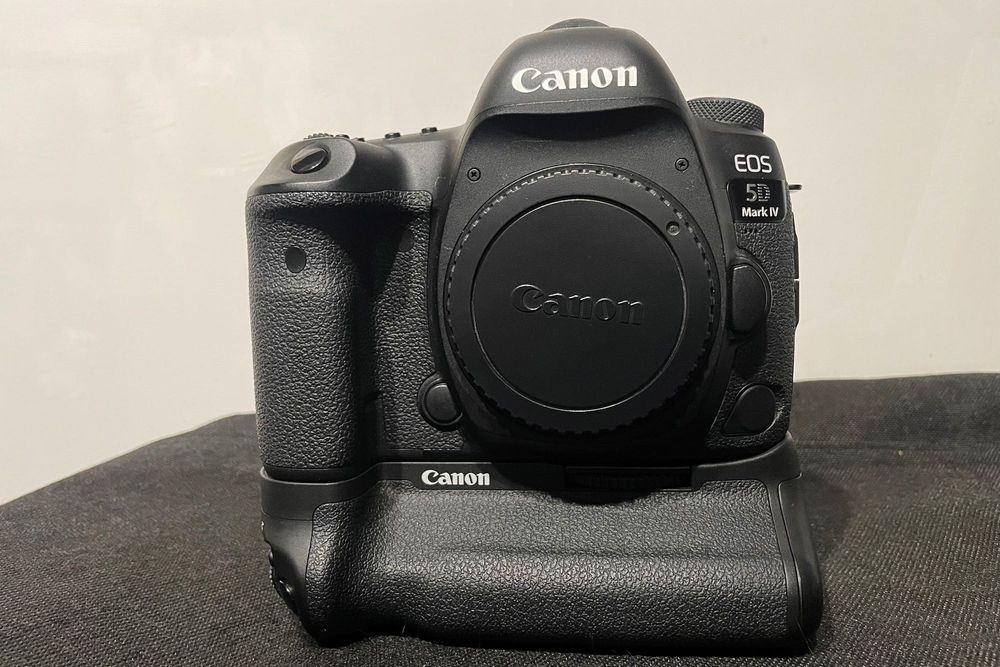Canon 5D IV+Grip stan jak nowy