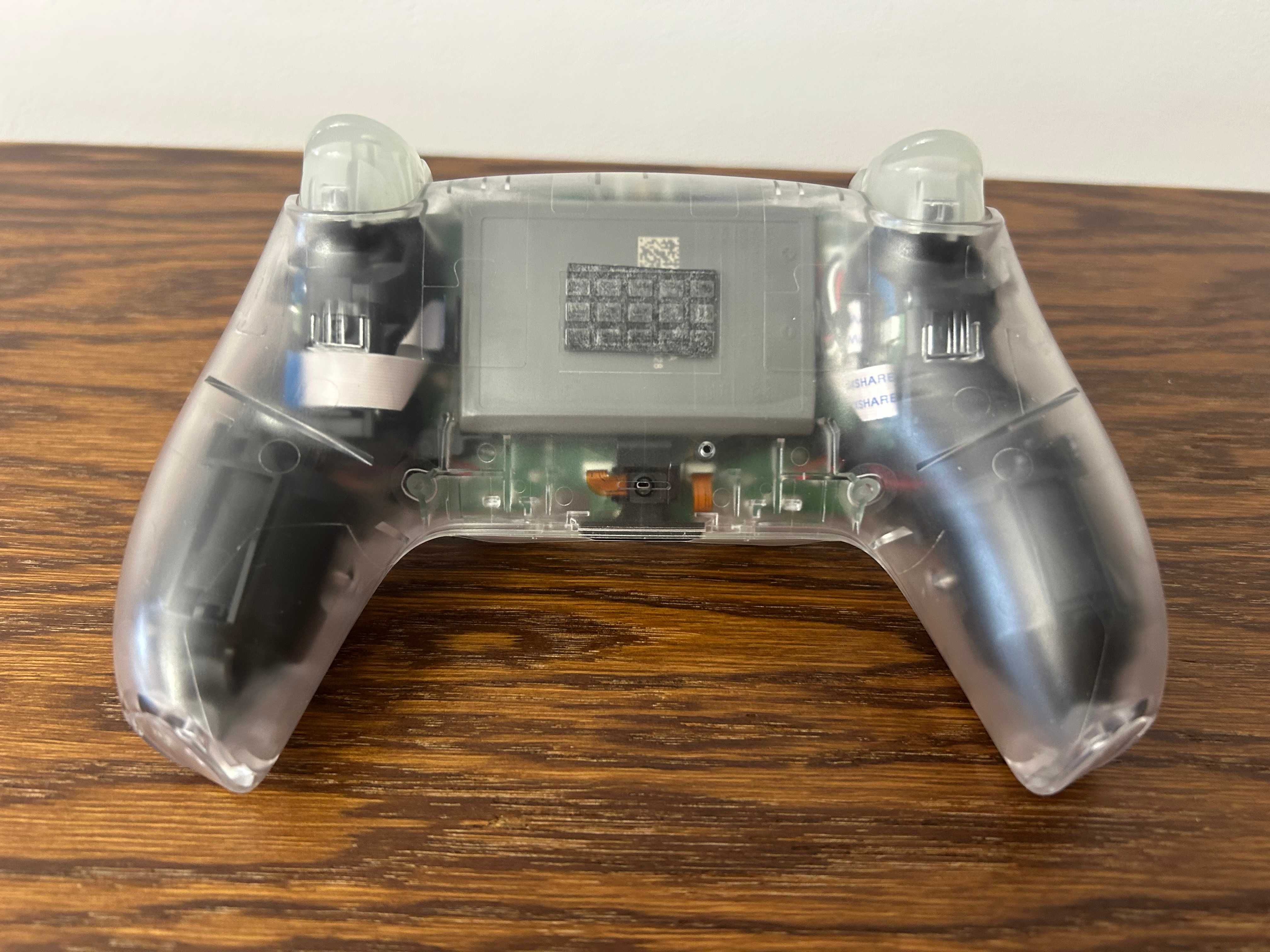 PS5 Playstation 5 Dualsense transparent pad przezroczysty Luminous