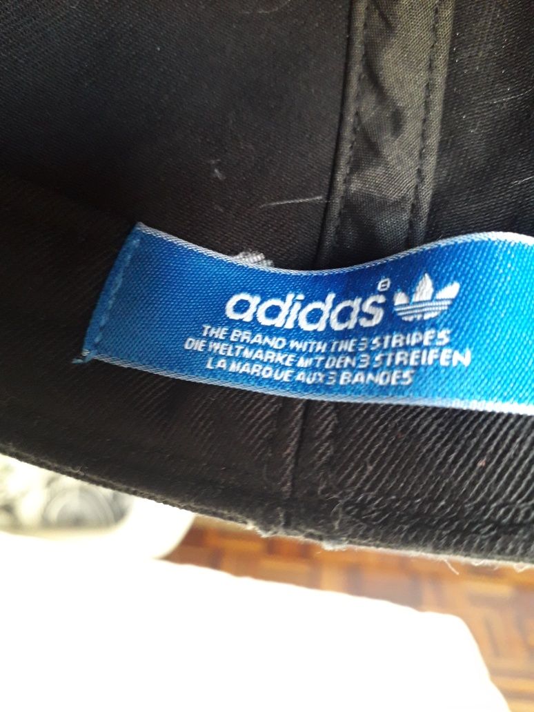 Boné preto Adidas