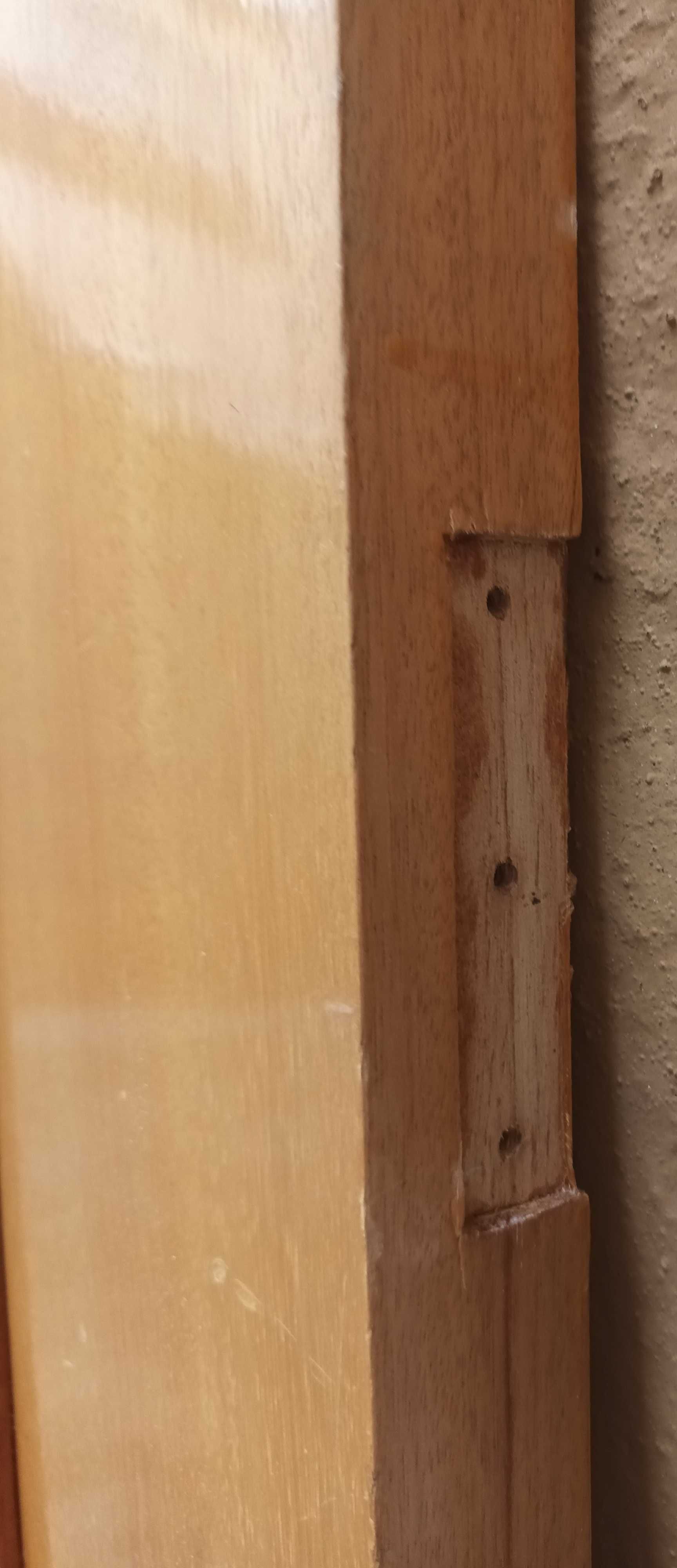Portas em madeira com vidros