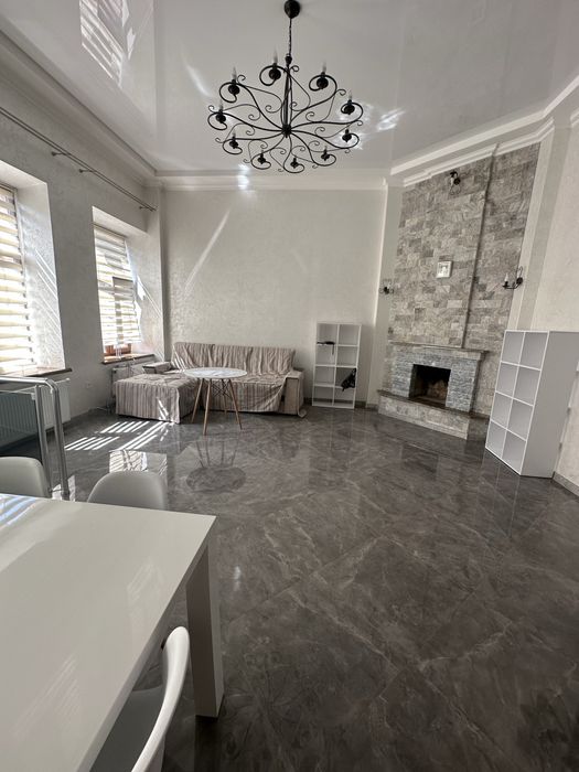 Сдам квартиру в центрі міста