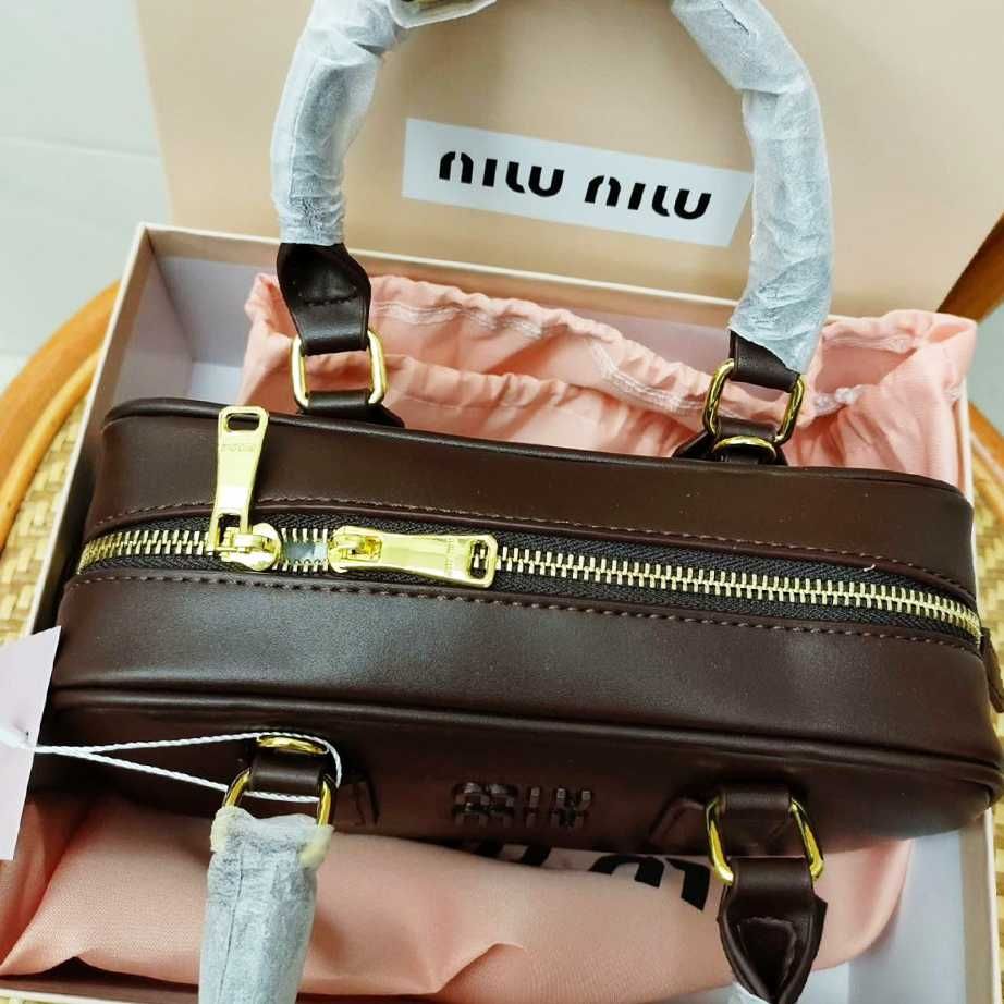 Miu Miu brązowa torba - nieruszony model kolekcjonerski!