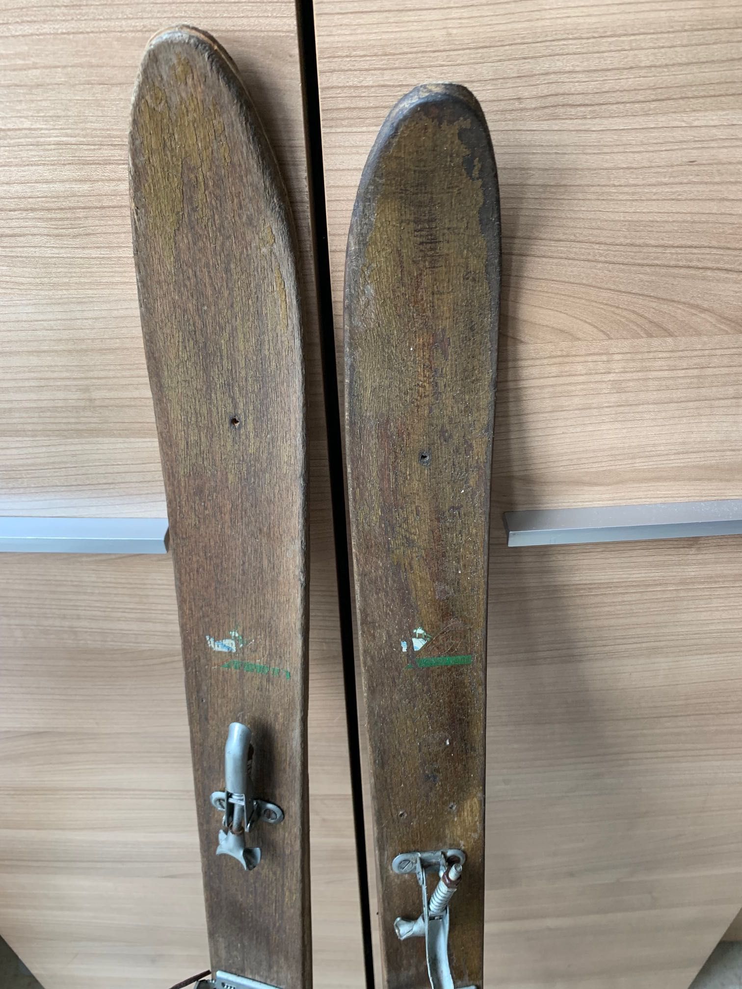 Stare drewniane narty retro unikat 120 cm kolekcjonerskie MESTA Jr.