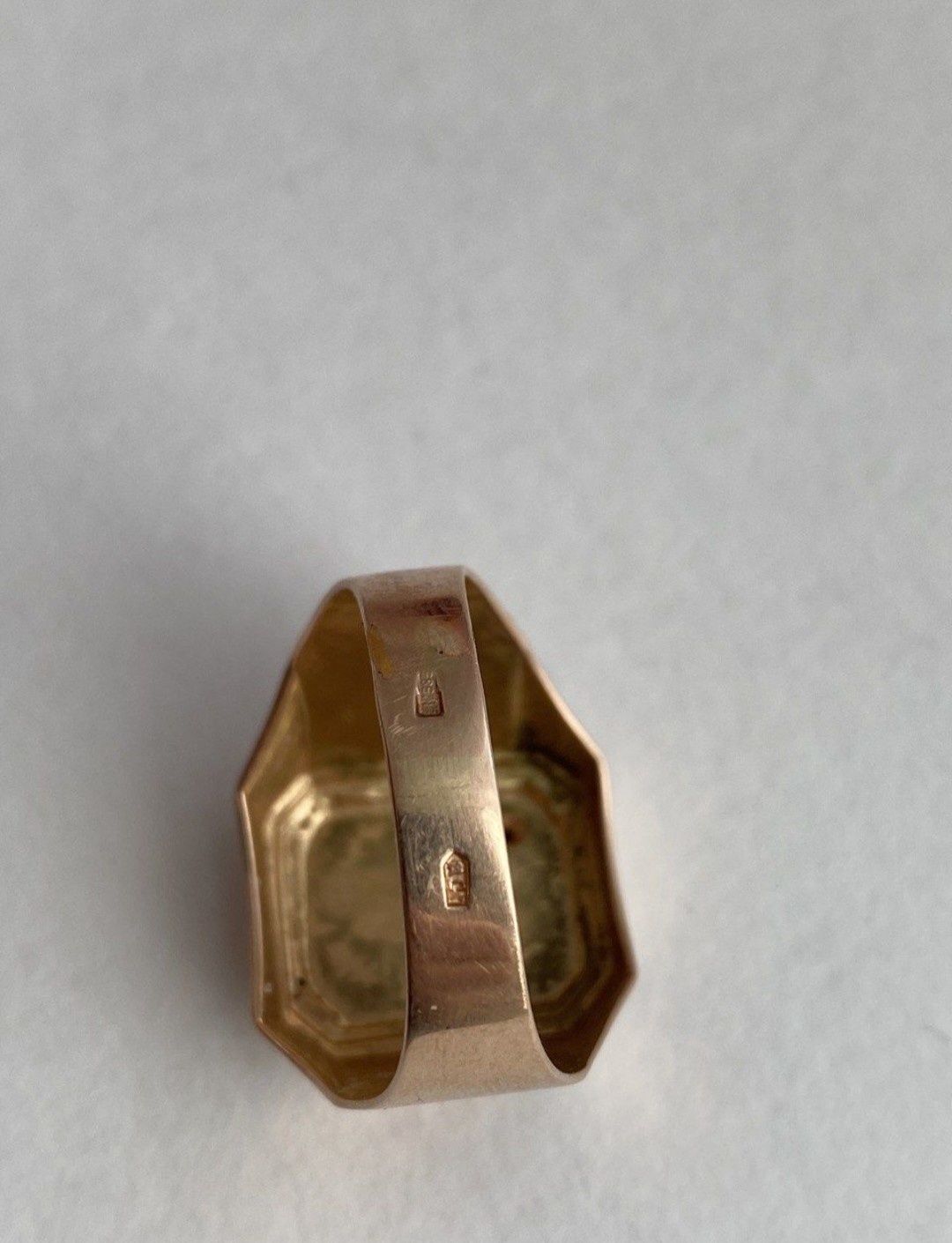 Перстень. Печатка. Кольцо из золота 585 пробы с Бриллиантом.