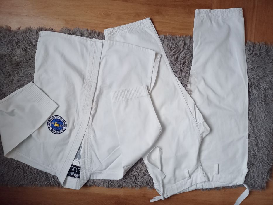 Strój do teakwondo 130 cm