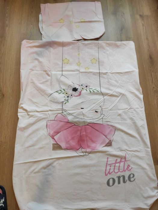 kołdra dziecięca+ 6 kompletów pościeli +2 pokrowce