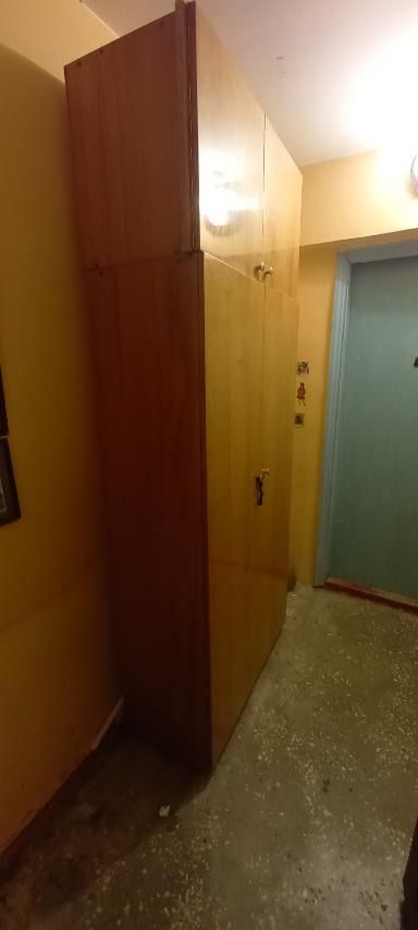 Подарую шафу з дсп, розміри 250×100×60, самовивіз.