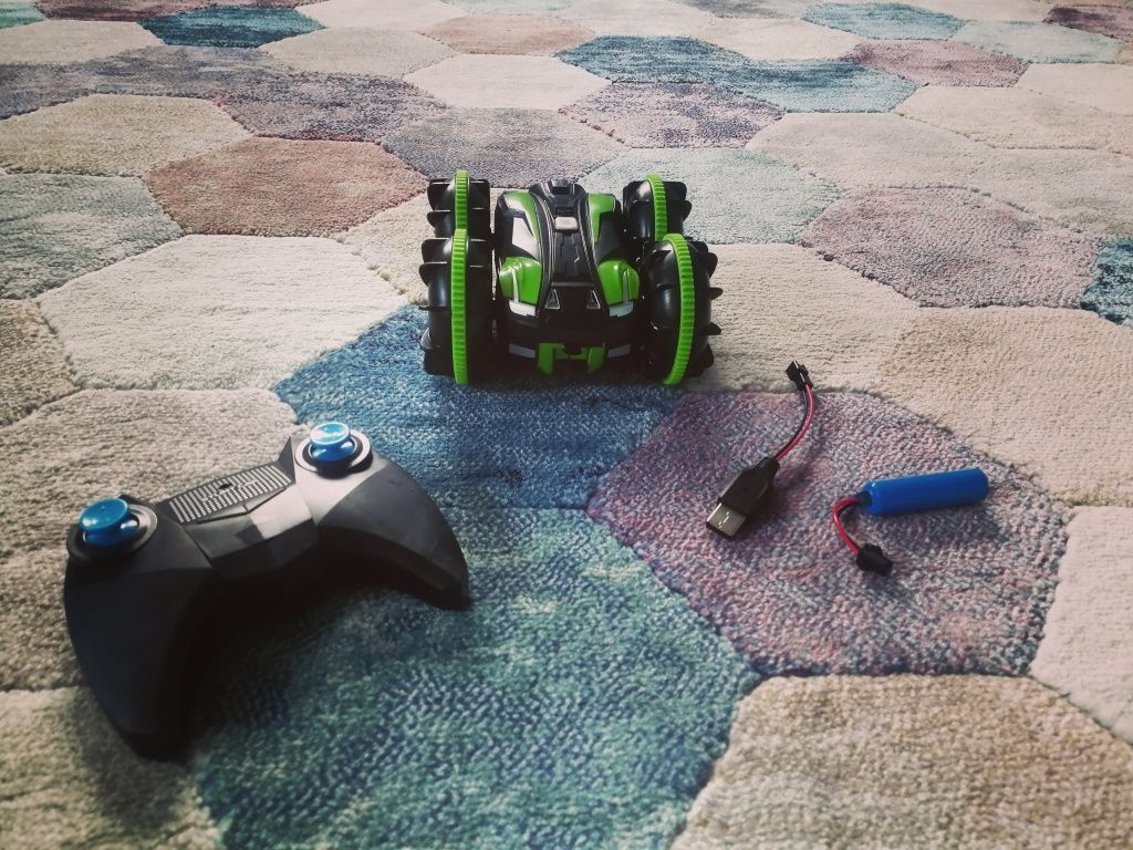 Autko RC Stunt Car