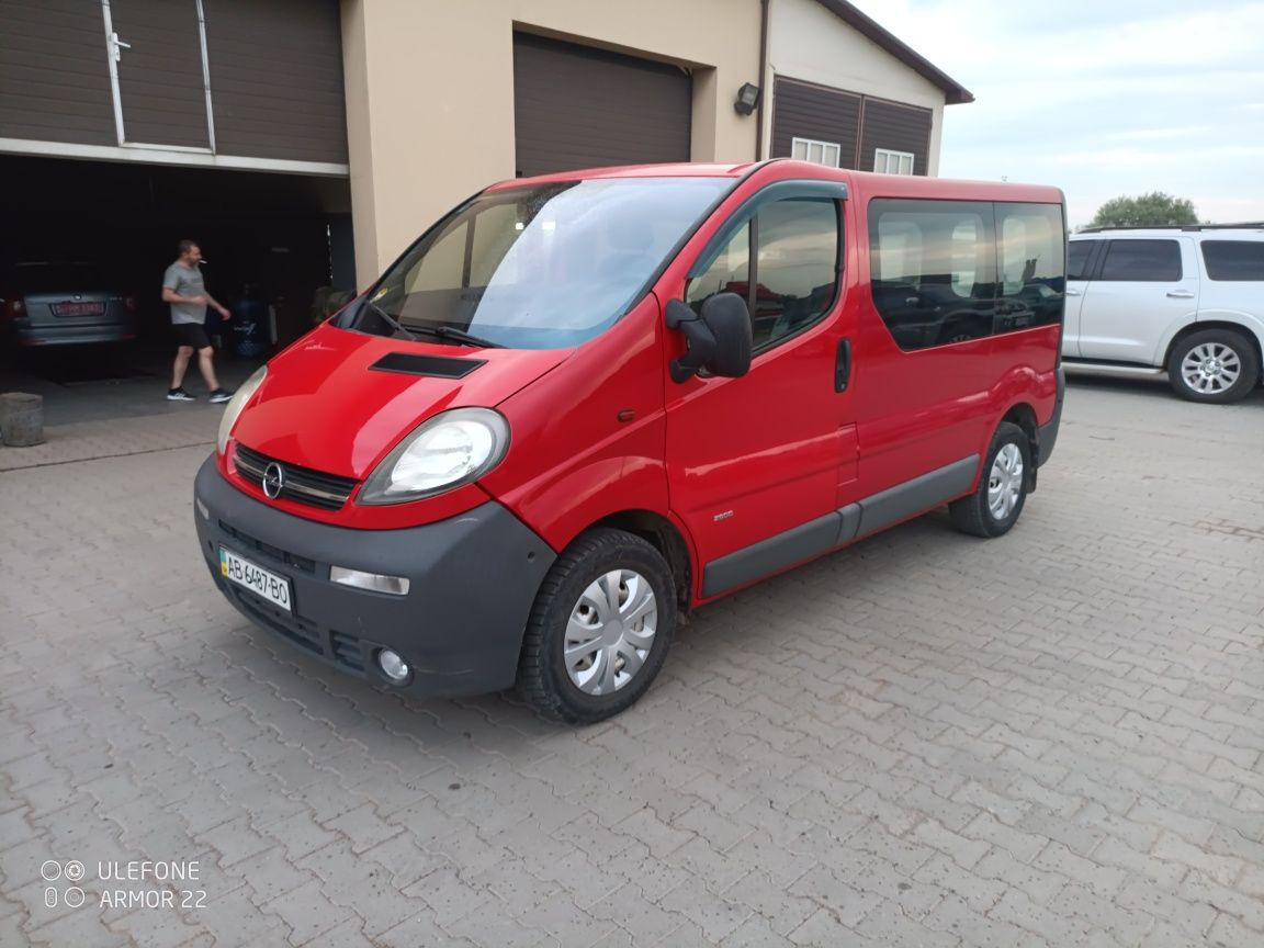 Opel Vivaro 2001 дизель 1,9