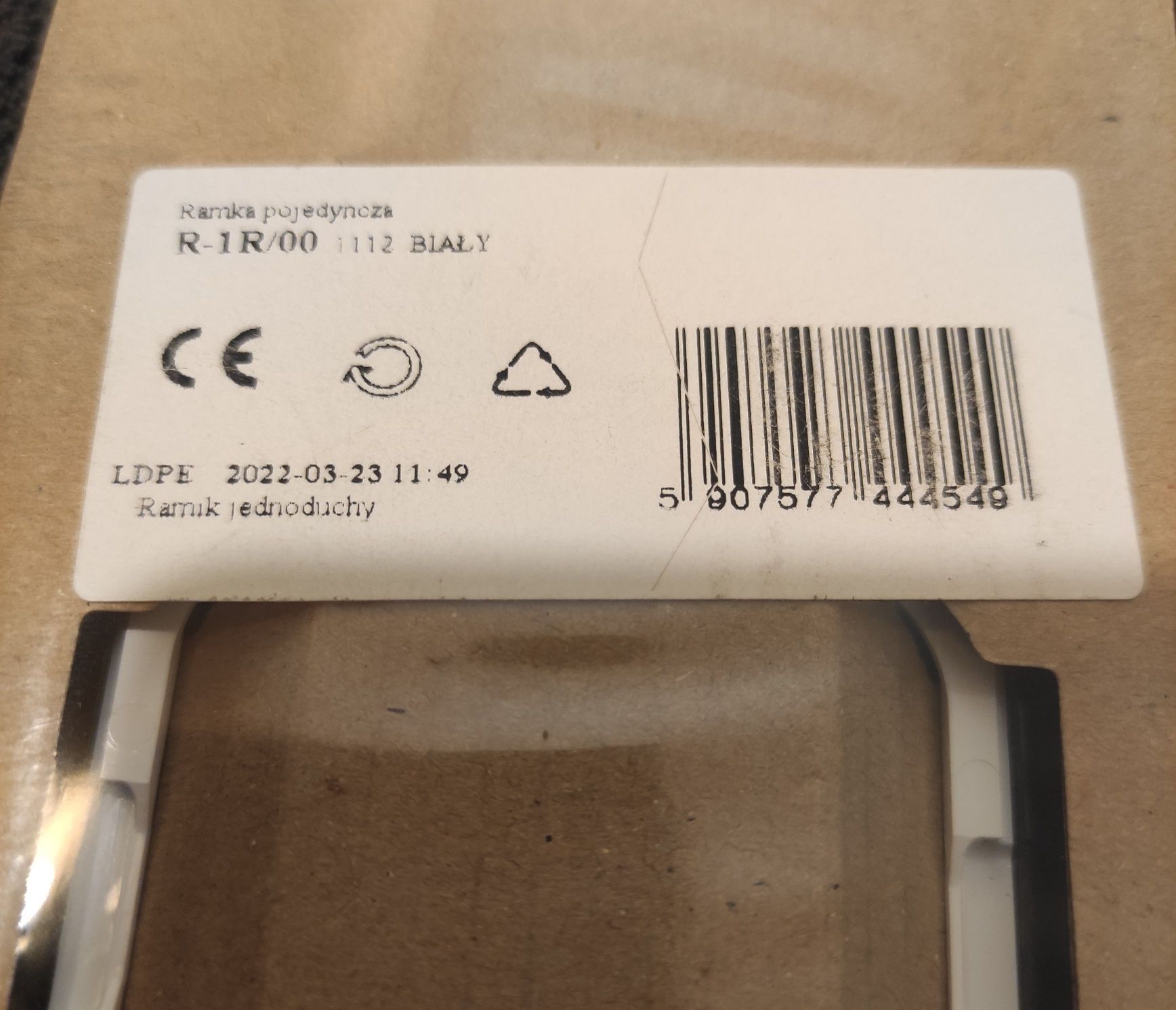 10 gniazd elektrycznych OSPEL Sonata pojedynczych Z/U z klapką oraz ra